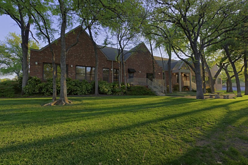 More Photos Of 230 N Park Blvd, Grapevine Medical For Lease