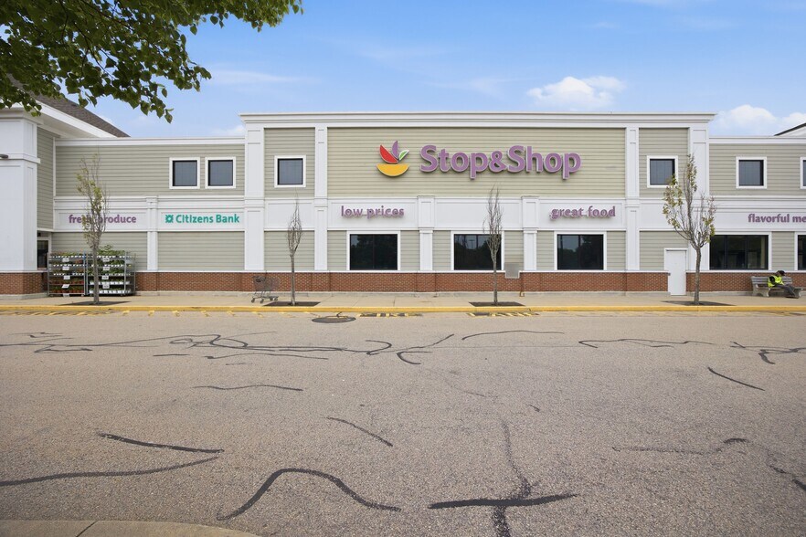 More Photos Of 1260 Ten Rod Rd, North Kingstown Unknown For Lease