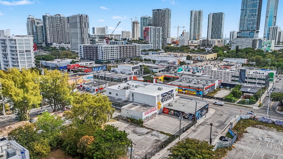 More Photos Of 2500 N Miami Ave, Miami Light Distribution For Sale