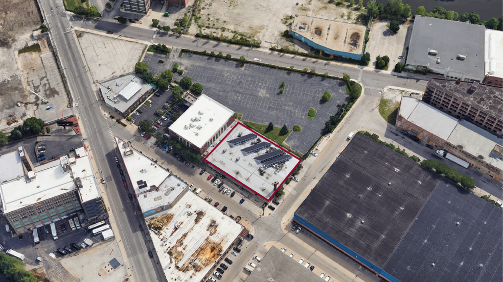 Primary Photo Of 833 W Haines St, Chicago Specialty For Sale