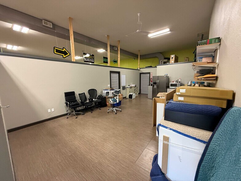 More Photos Of 935 Boyson Ct NE, Hiawatha Office For Lease
