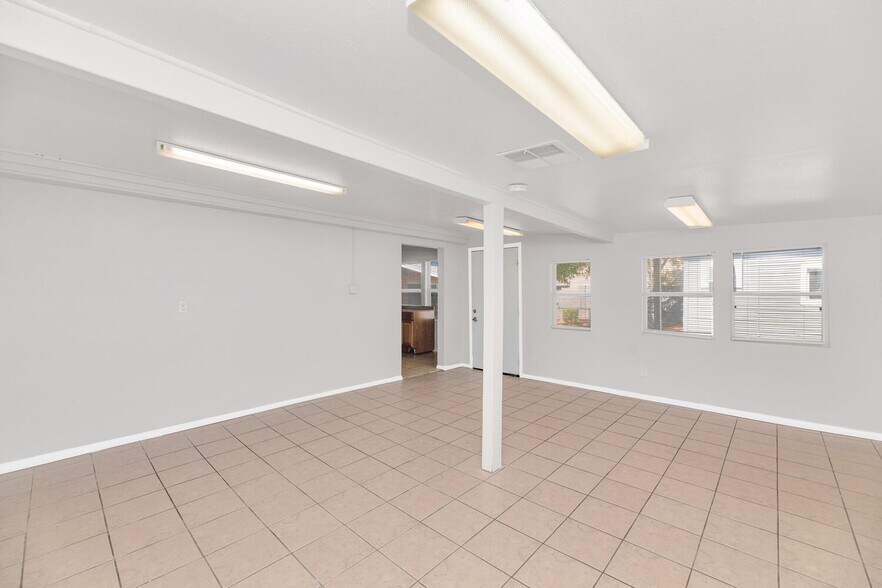 More Photos Of 316 E Vogel Ave, Phoenix Apartments For Sale