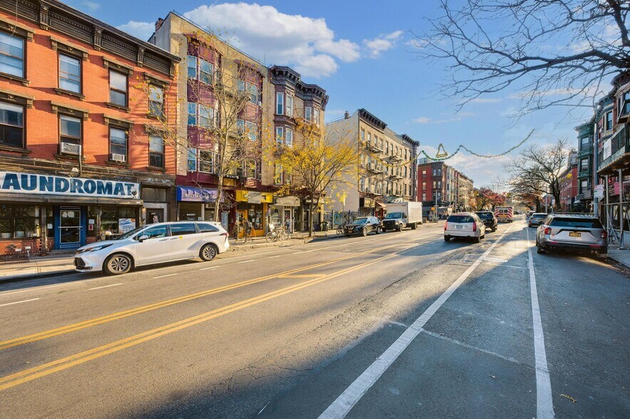 More Photos Of 427 7th Ave, Brooklyn Storefront Retail Residential For Sale