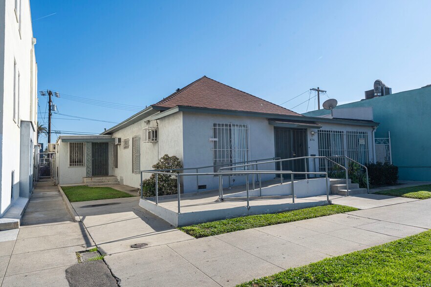 More Photos Of 836 Atlantic Ave, Long Beach Specialty For Sale