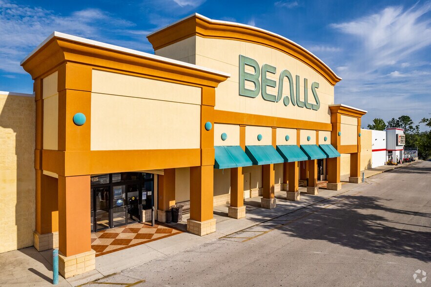 More Photos Of 7325-7407 Gall Blvd, Zephyrhills Unknown For Lease