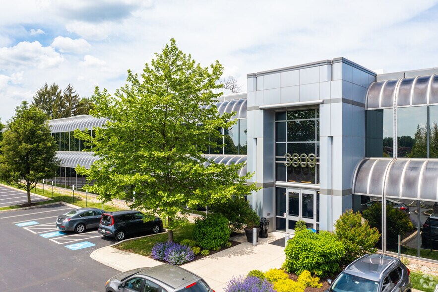 More Photos Of 3809 West Chester Pike, Newtown Square Office For Lease