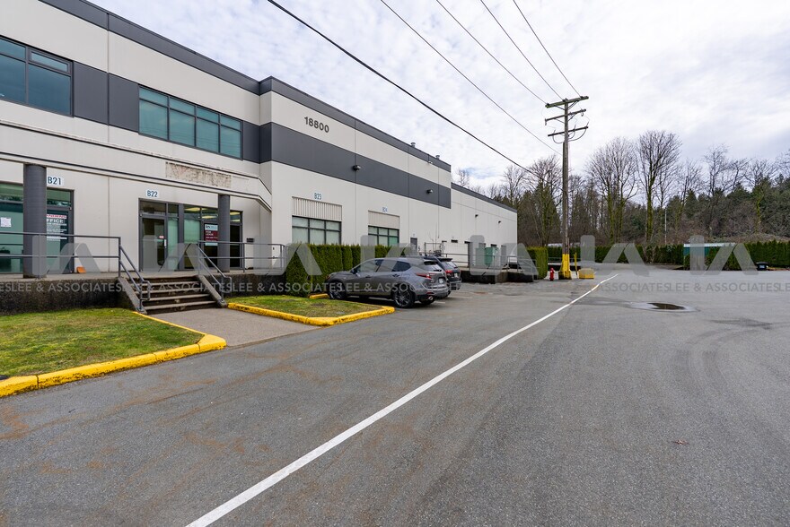 More Photos Of 18800-18806 96th Ave, Surrey Warehouse For Lease