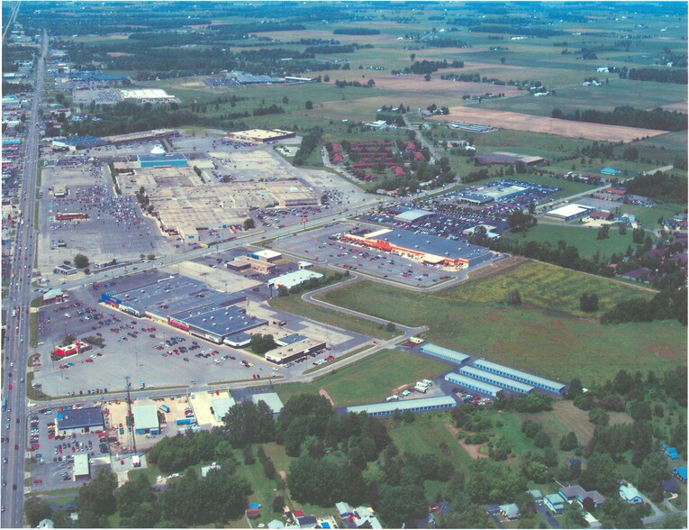 More Photos Of 2184 Elida Rd, Lima Storefront For Lease