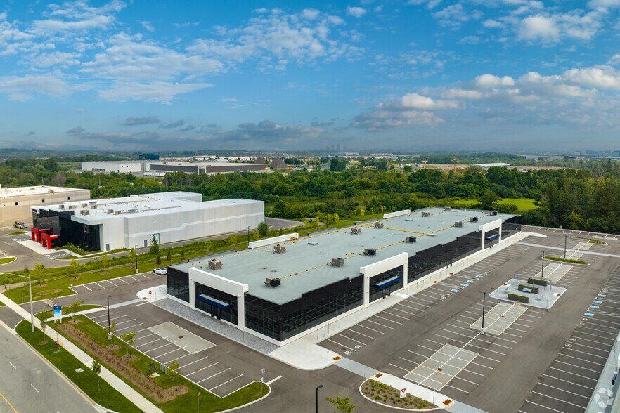 More Photos Of 31 Performance Dr, Richmond Hill Office For Sale