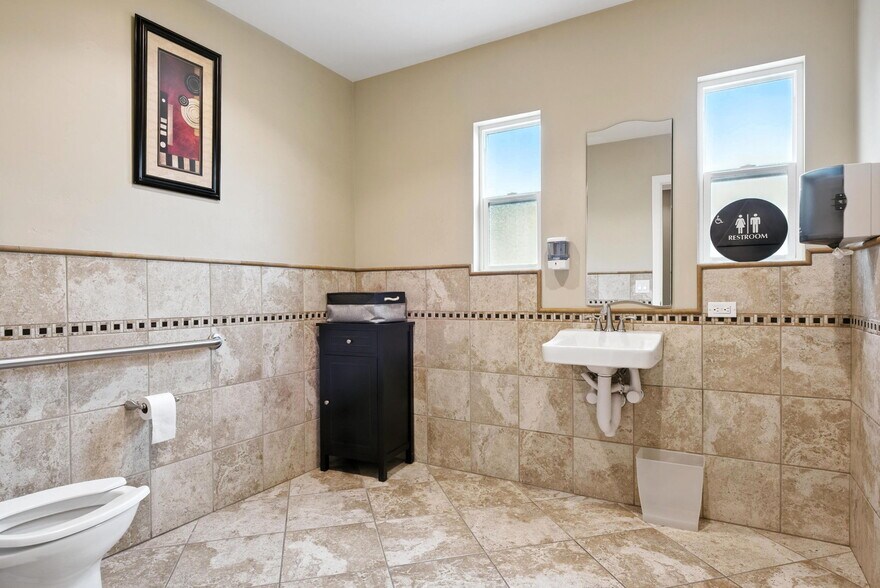 More Photos Of 1414 Meridian Ave, San Jose Office Residential For Sale