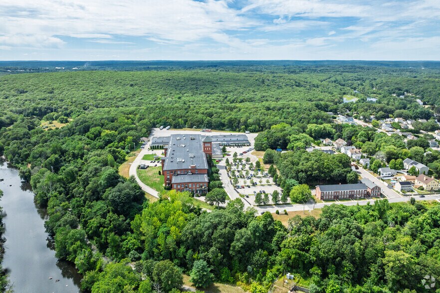 More Photos Of 1 Tupperware Dr, North Smithfield Light Distribution For Lease