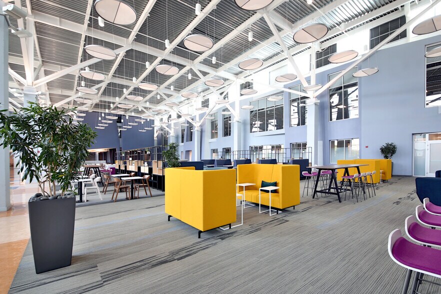 More Photos Of 3800 Golf Rd, Rolling Meadows Office For Lease