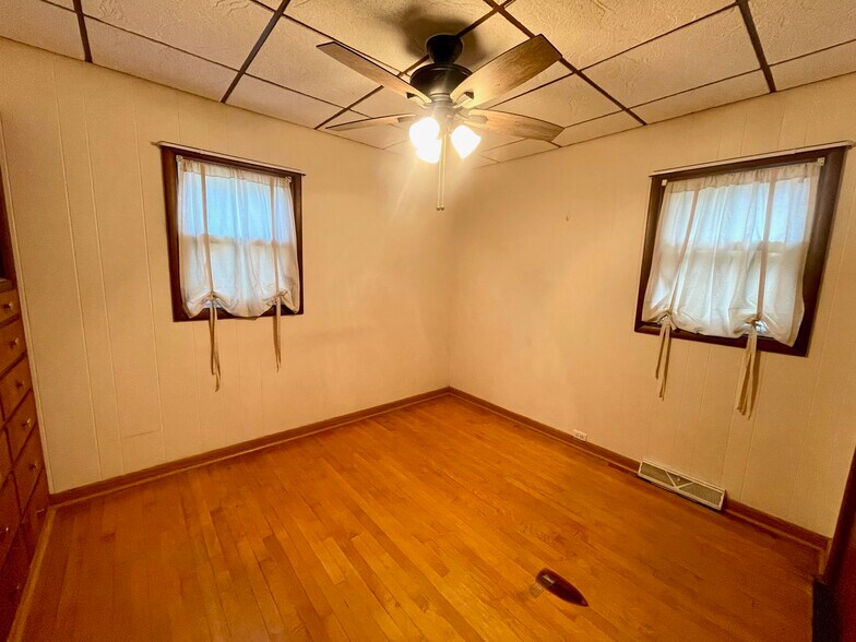 More Photos Of 2003 Broadway St S, Menomonie Storefront Retail Residential For Sale