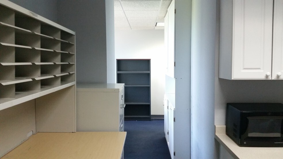More Photos Of 200 Little Falls St, Falls Church Office For Lease