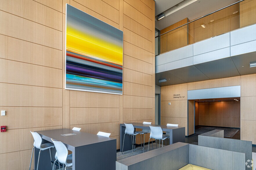 More Photos Of 2100 Powell St, Emeryville Office For Lease