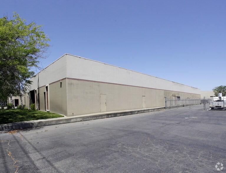More Photos Of 2742-2798 Industrial Blvd, West Sacramento Warehouse For Lease