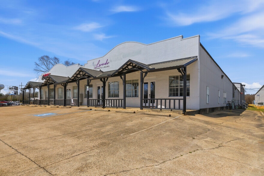 More Photos Of 148 Weisenberger Rd, Madison Flex For Lease