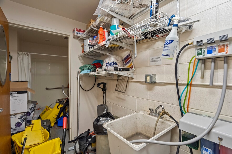 More Photos Of 4985 N 30th St, Colorado Springs Manufacturing For Sale