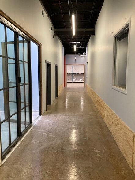 More Photos Of 1245 Hartrey Ave, Evanston Flex For Lease