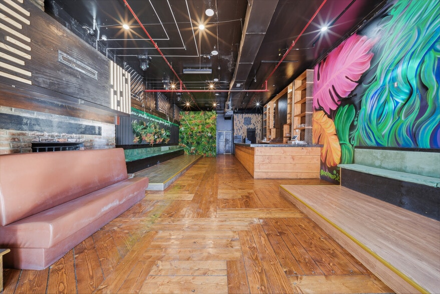 More Photos Of 1059 Flushing Ave, Brooklyn Warehouse For Lease