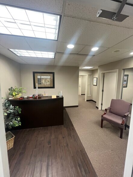 More Photos Of 16-00 State Route 208, Fair Lawn Office For Lease