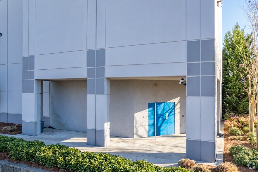 More Photos Of 3100 Southpark Blvd, Ellenwood Warehouse For Lease