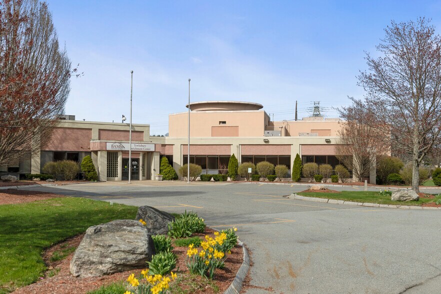 More Photos Of 890 East St, Tewksbury Light Manufacturing For Lease