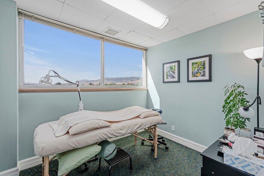 More Photos Of 890 Mill St, Reno Medical For Sale