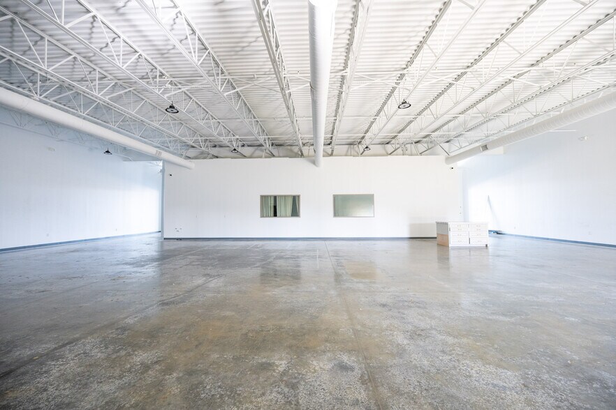 More Photos Of 6610 Fm 359 Rd, Fulshear Light Manufacturing For Lease