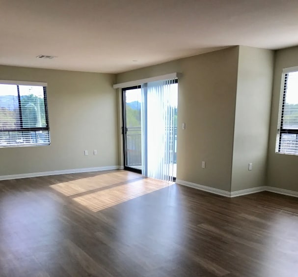 More Photos Of 10455 Magnolia Blvd, North Hollywood Apartments For Sale
