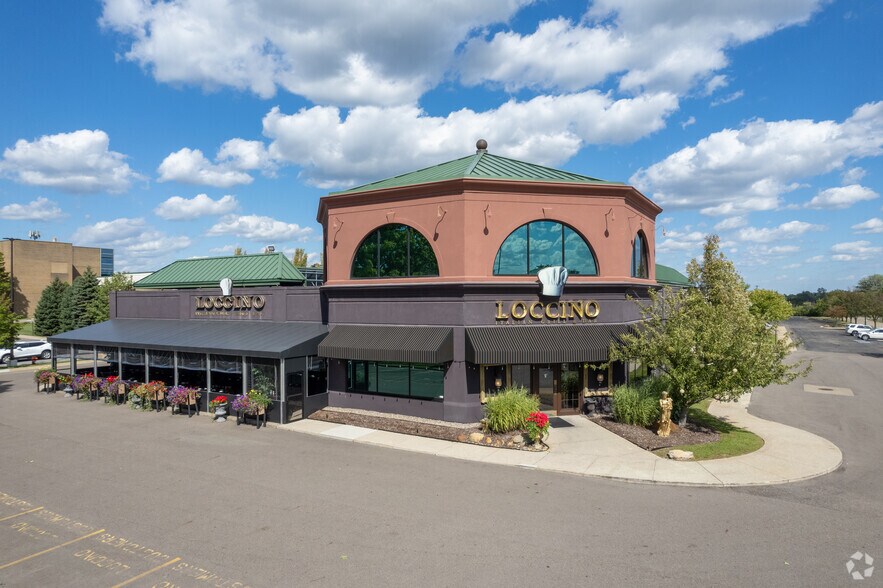 More Photos Of 5600 Crooks Rd, Troy Office For Sale