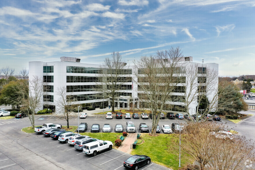 Primary Photo Of 408 N Cedar Bluff Rd, Knoxville Office For Lease