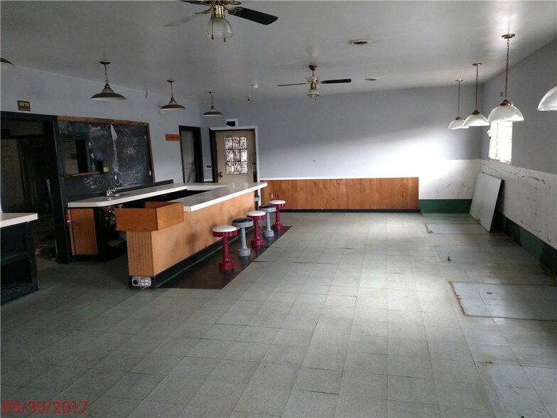 More Photos Of 29-31 W Main St, Friendship Restaurant For Sale