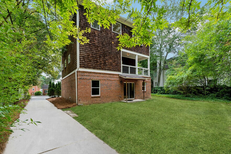 More Photos Of 1303 N Druid Hills Rd NE, Brookhaven Office Residential For Sale