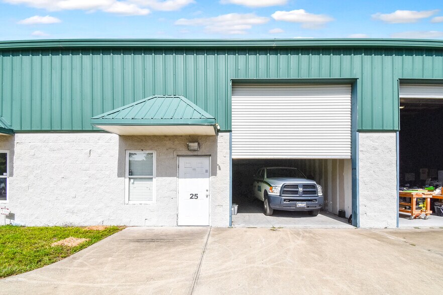 More Photos Of 1761 Dobbs Rd, Saint Augustine Warehouse For Lease