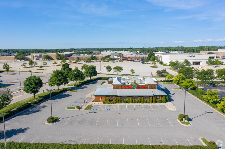 More Photos Of 3151 Tonti Dr, Joliet Restaurant For Sale