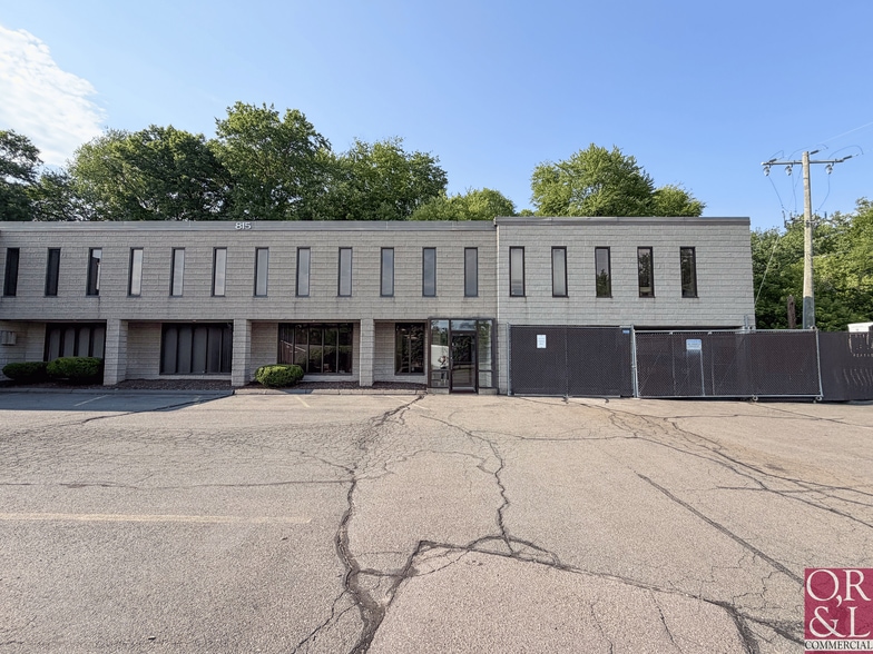 More Photos Of 815 N Mountain Rd, Newington Manufacturing For Sale