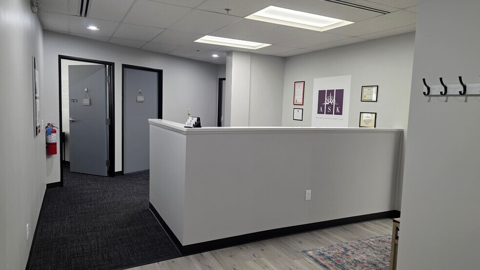 More Photos Of 85 N Main St, Mount Clemens Office Residential For Lease