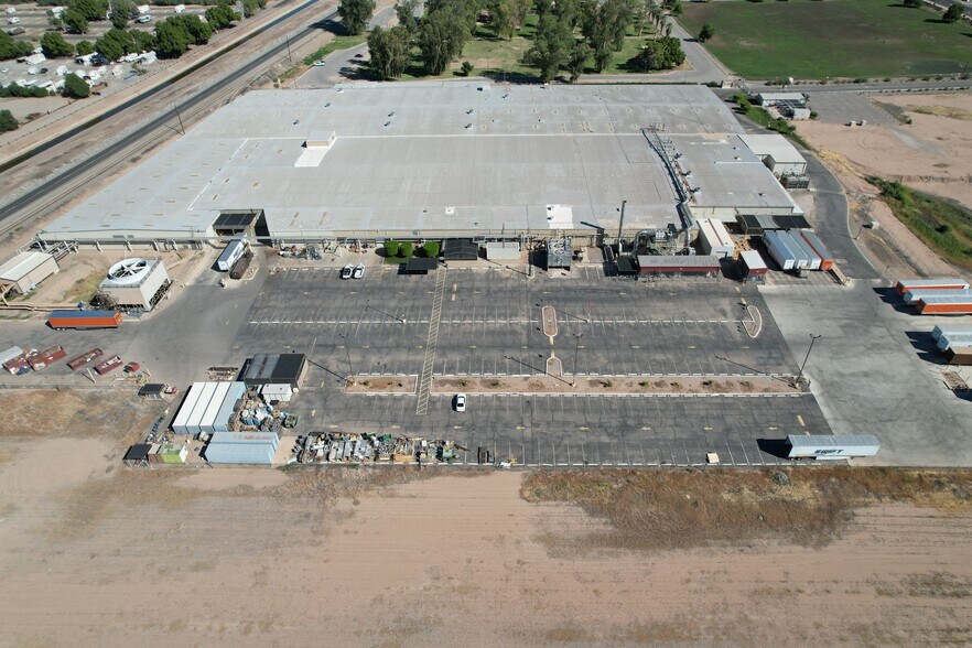 More Photos Of 2500 W 1st St, Yuma Warehouse For Lease