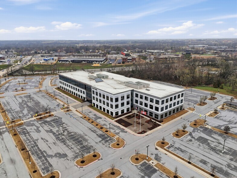 More Photos Of 4909 W Magnolia St, Rogers Office For Lease