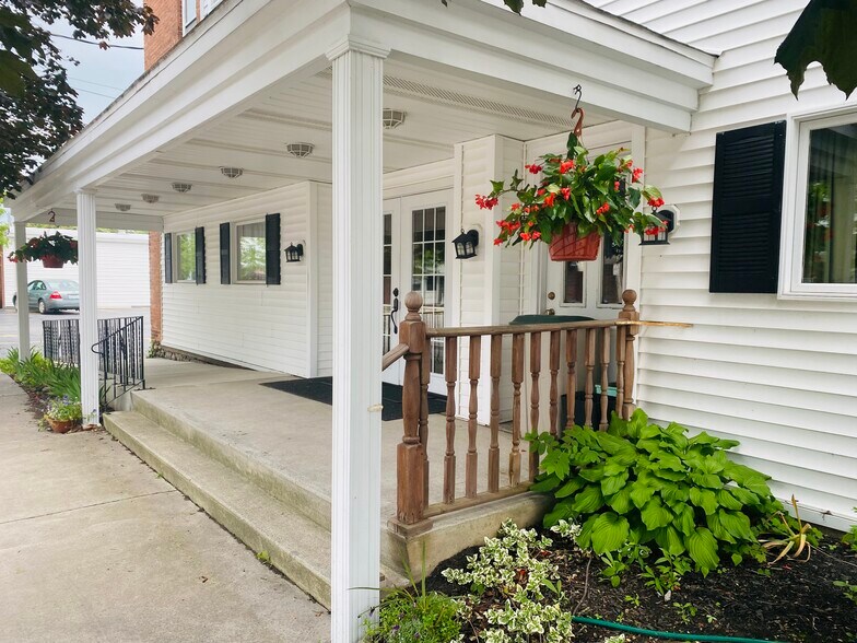 More Photos Of 268/270 Young St, Wilson Office For Lease