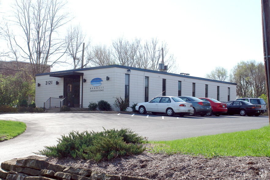 Primary Photo Of 2121 E 56th St, Indianapolis Movie Radio TVStudio For Lease