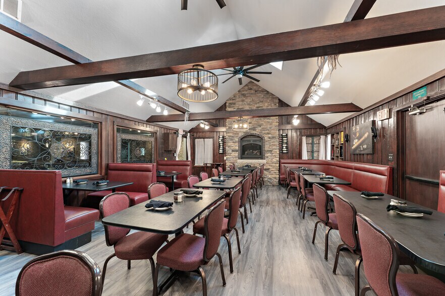 More Photos Of 4305 Portage St NW, Canton Restaurant For Sale