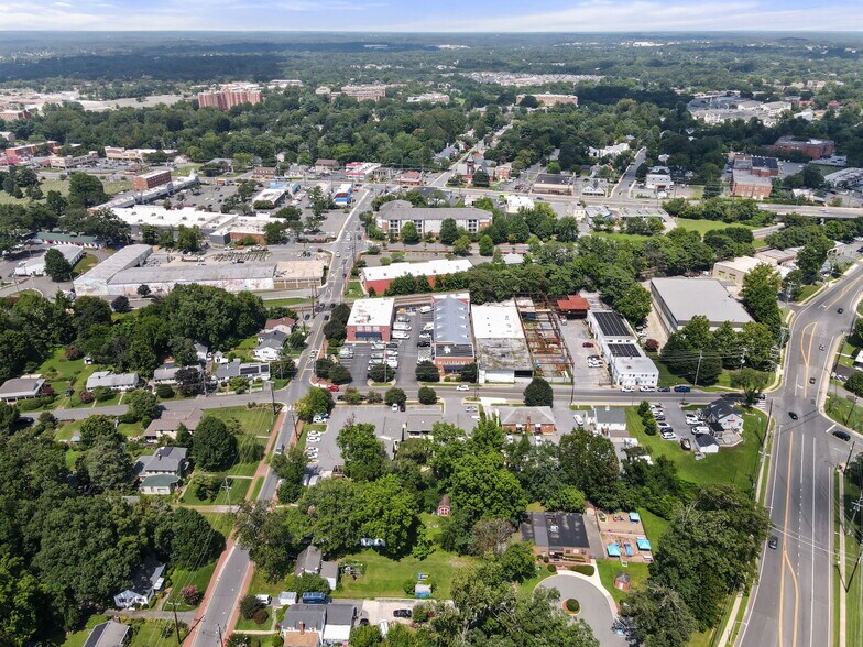 More Photos Of 101 Chestnut St, Gaithersburg Office For Sale