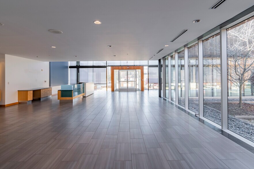 More Photos Of 20 Missouri Research Park Dr, Saint Charles Office For Sale