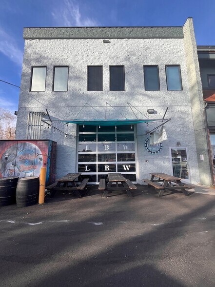 More Photos Of 955 S Virginia St, Reno Office For Sale