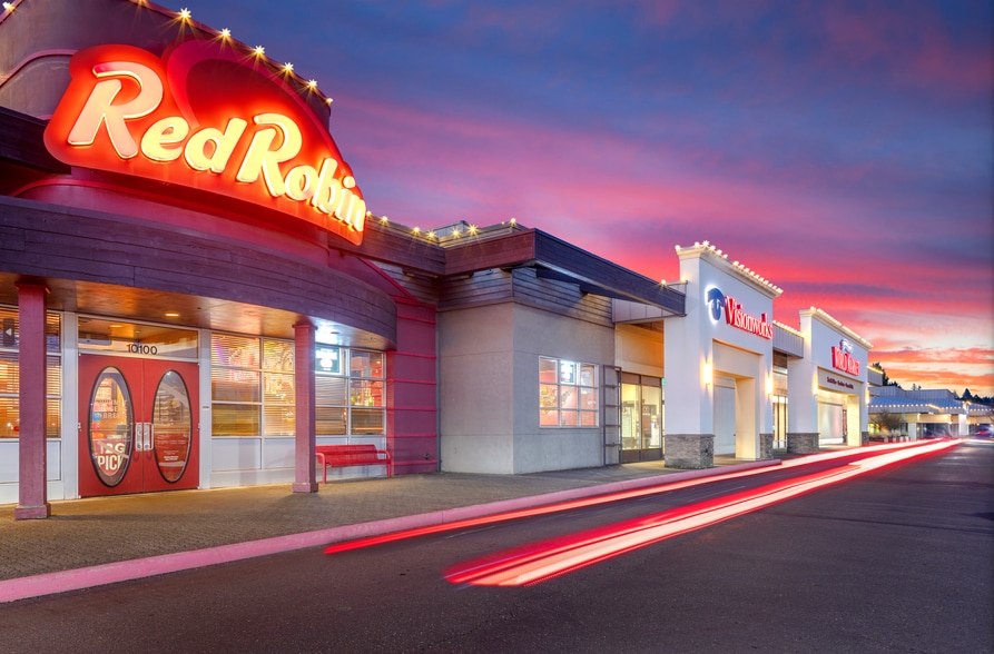 More Photos Of 10100-10124 SW Washington Square Rd, Tigard General Retail For Lease