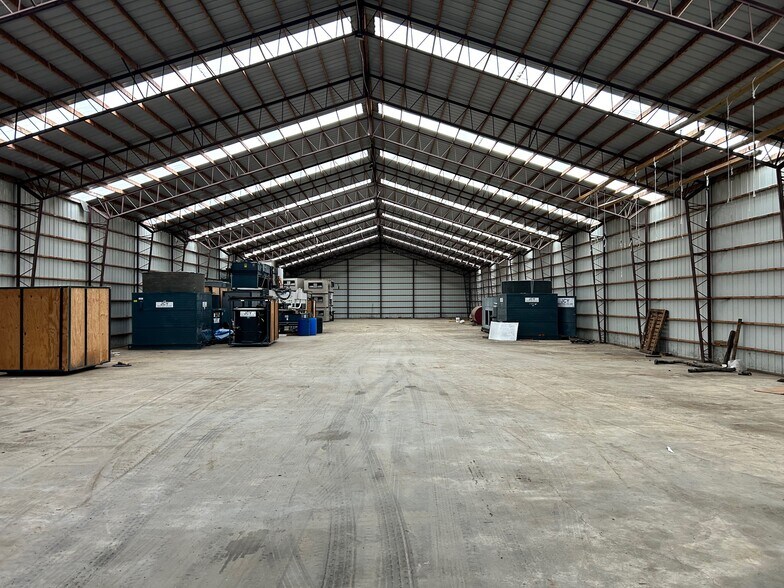 More Photos Of 11070 Lamont Ave NE, Hanover Warehouse For Sale