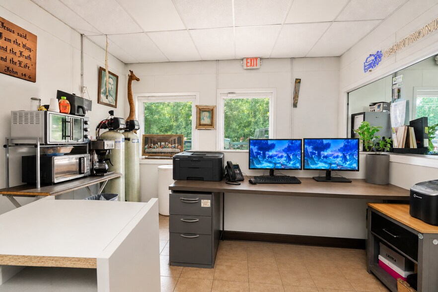 More Photos Of 528 Cerrina Dr, Jackson Industrial For Sale