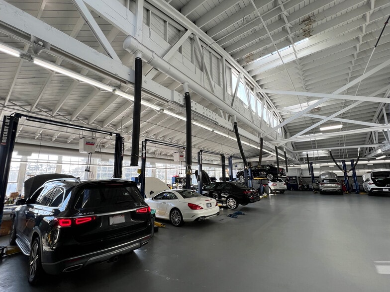 More Photos Of 498 Fremont St, Monterey Auto Dealership For Sale